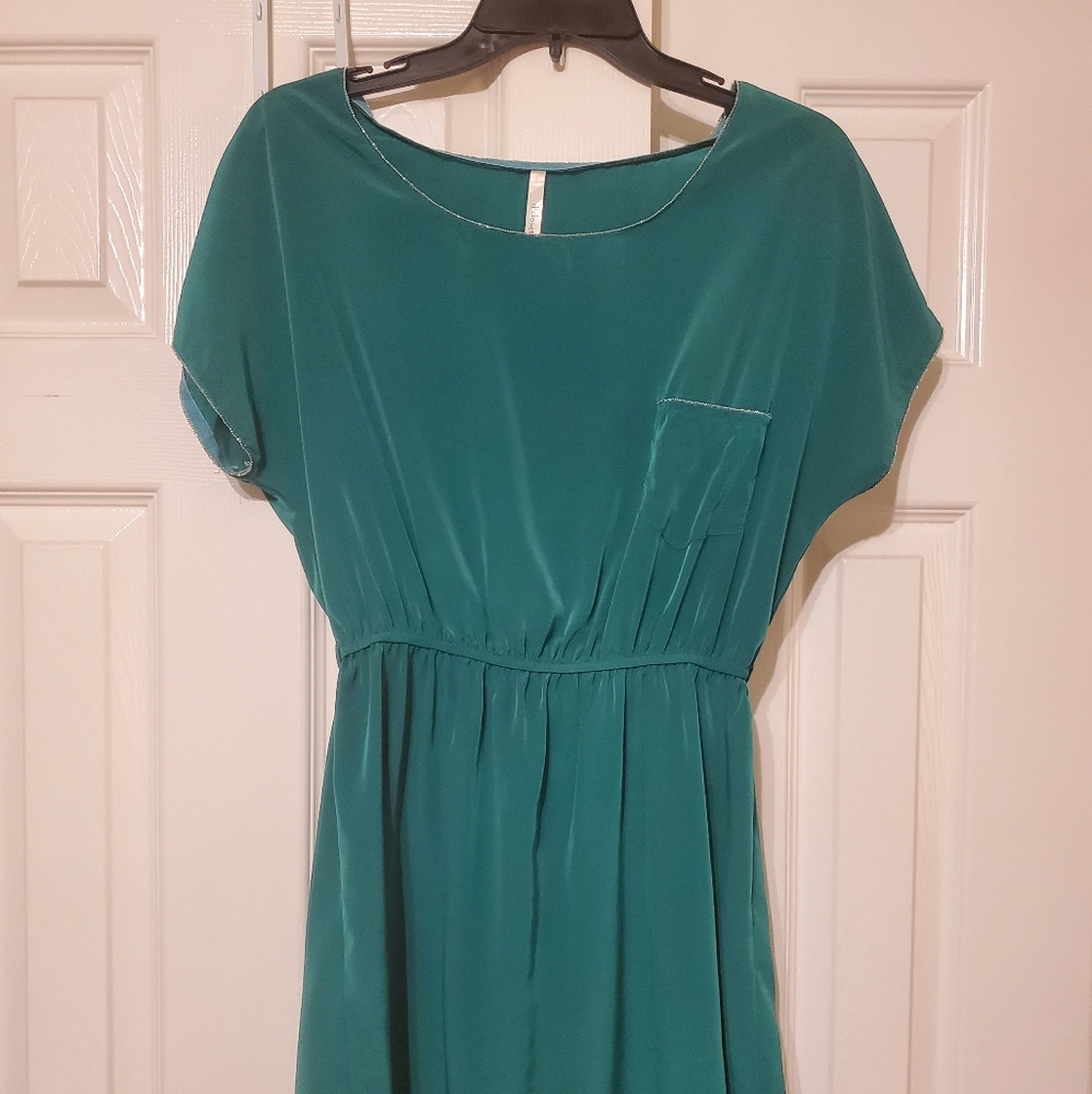 Green short dress